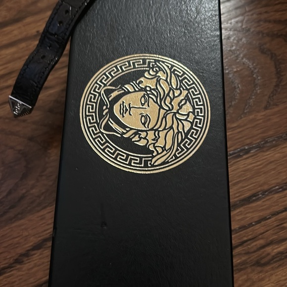 Versace Watch - Picture 4 of 5